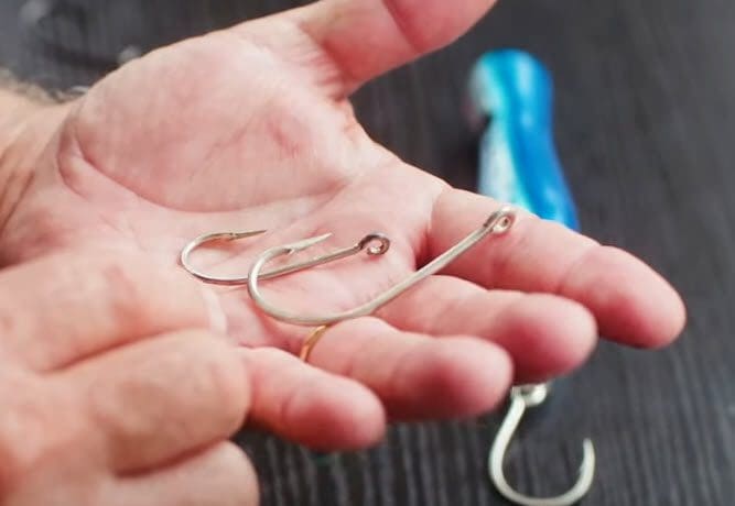bass king lure Strike Red Eye Shad Lipless Crankbait tier topwater action Review: Orvis Bug Out type:Casting Sea Surf & Beach