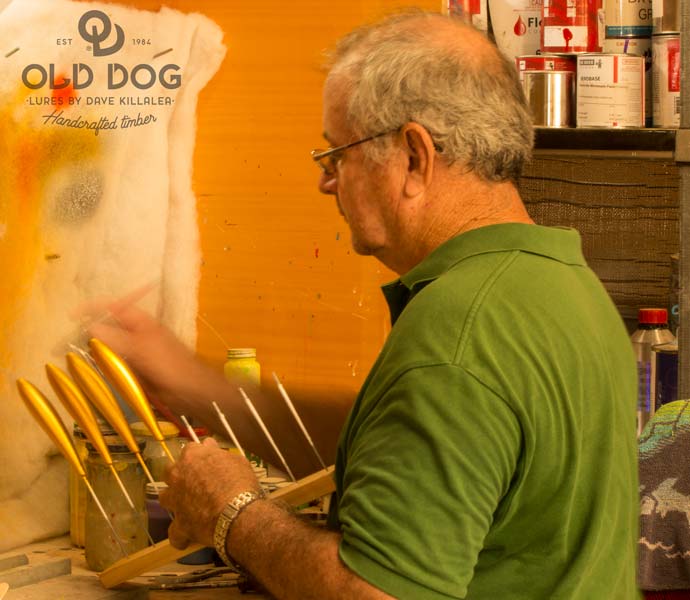 Dave Killalea making the 100 commemoratieve Moody Dog collectors fishing lures