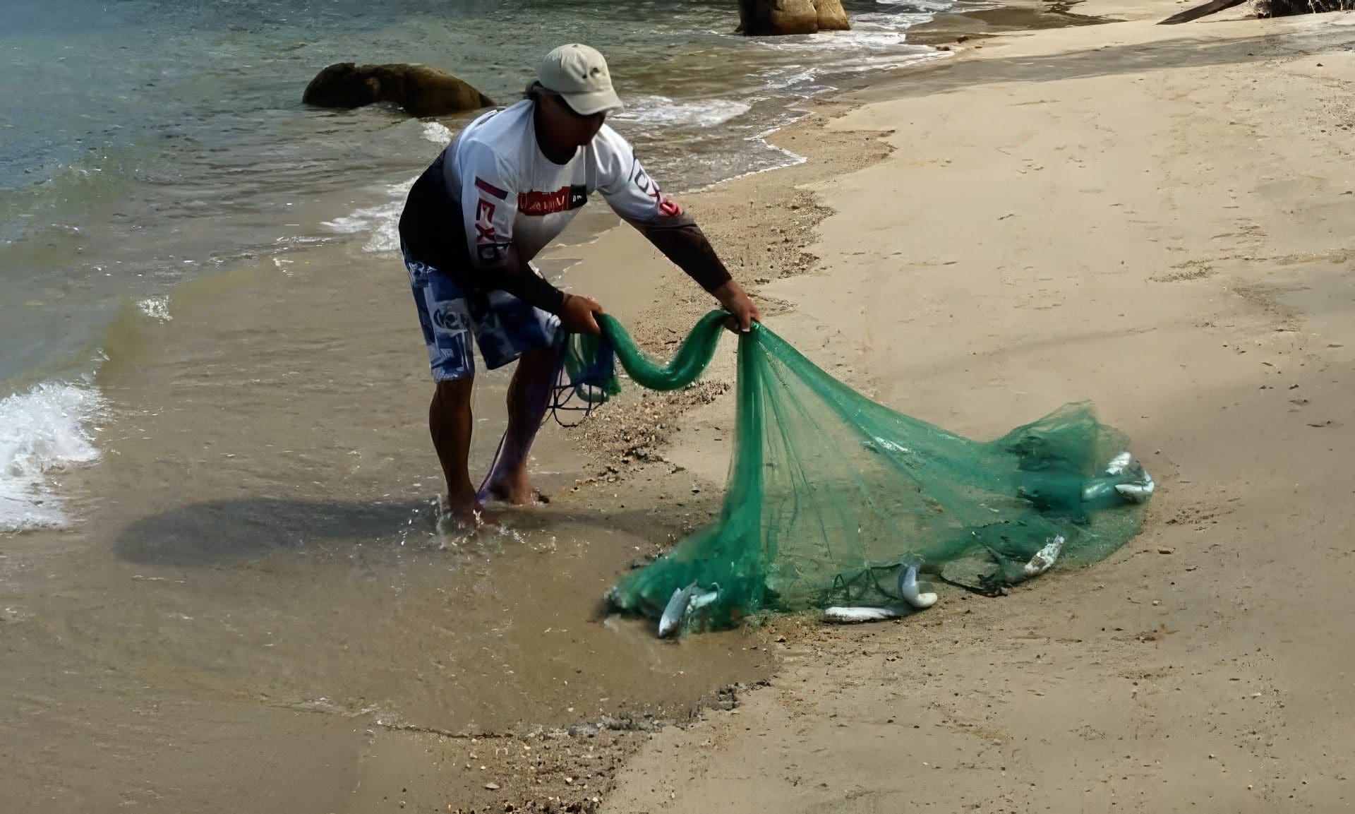 Throwing a Deep Hole Cast Net 