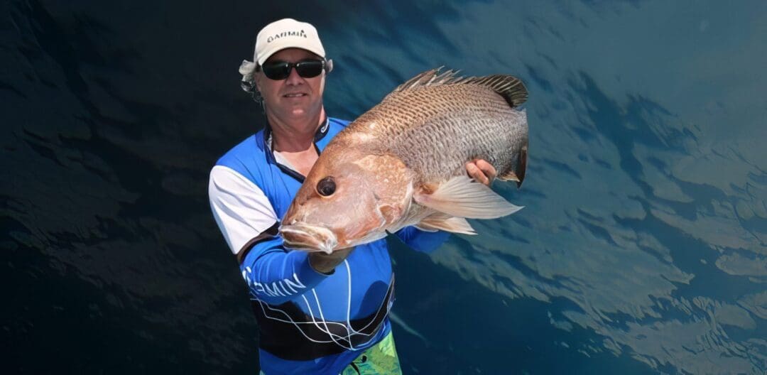 Catching fingermark offshore at night - Ryan Moody Fishing