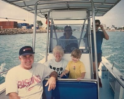 Reef-Boat-400px.jpg
