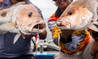 DSC01763_ryan-sam_Fingermark_Fishlift_Double-Hookup_Cape-bedford_Levitator-scaled